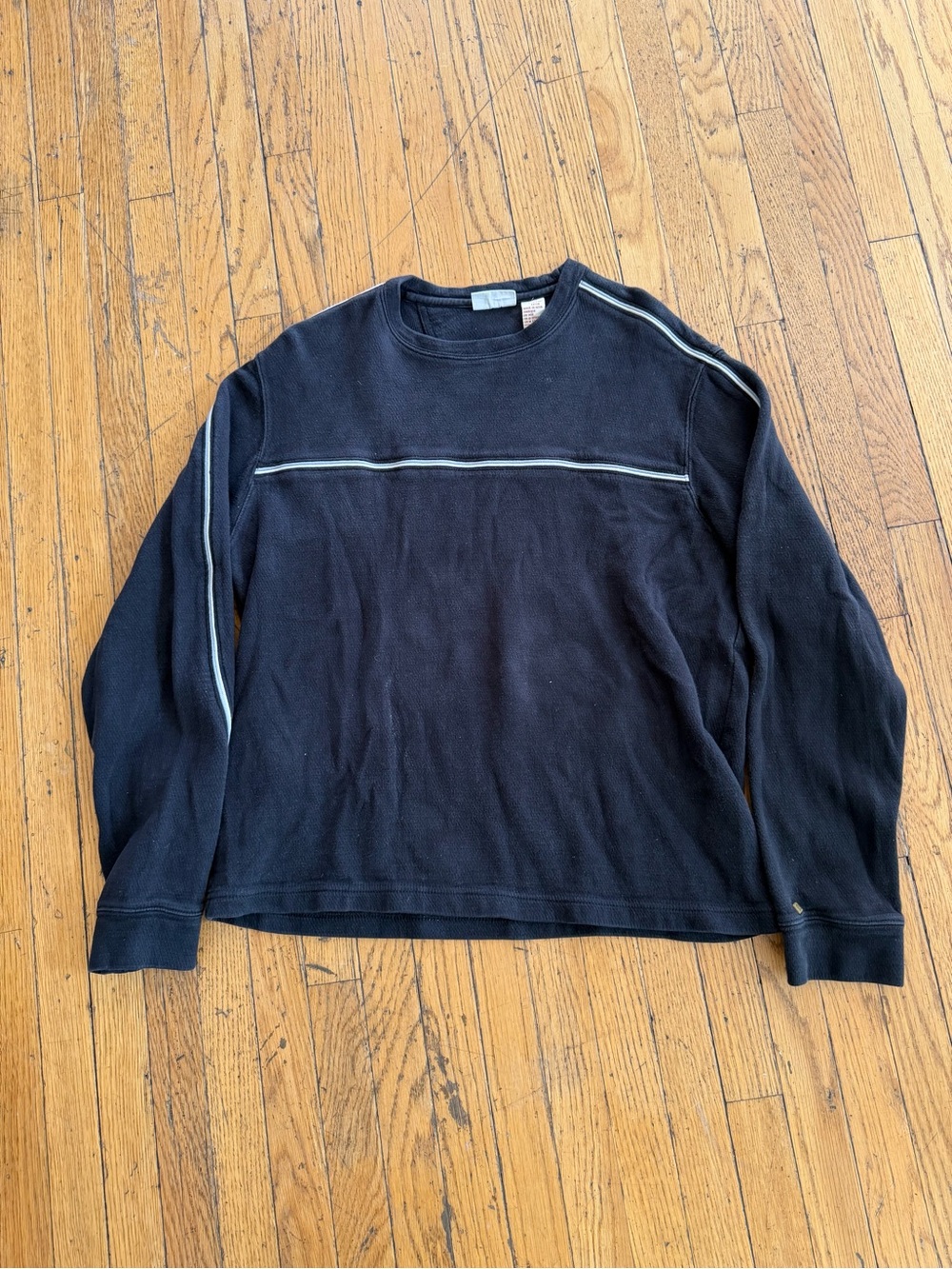 Men's Quicksilver Long-Sleeve Crewneck Shirt with Contrast Piping